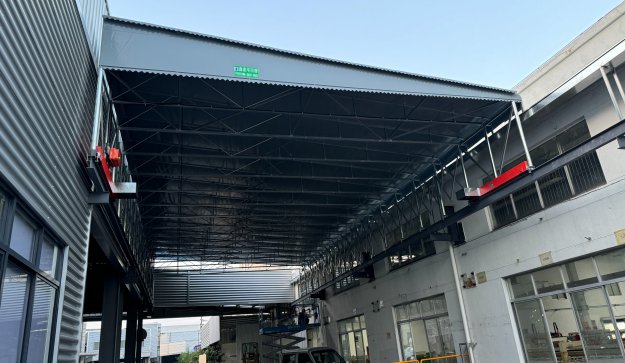 山東電動(dòng)雨棚